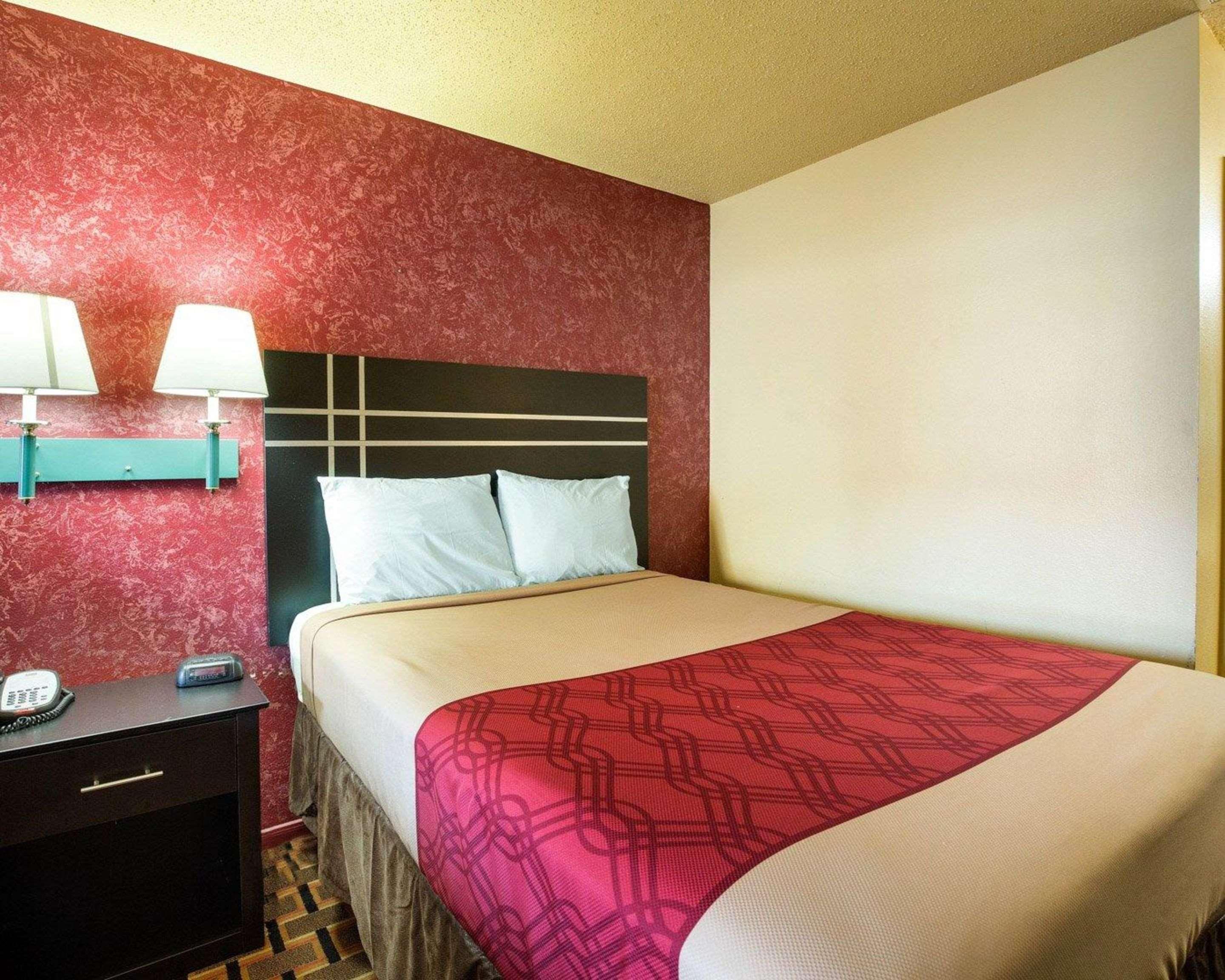 Econo Lodge Houston Brookhollow Exteriér fotografie